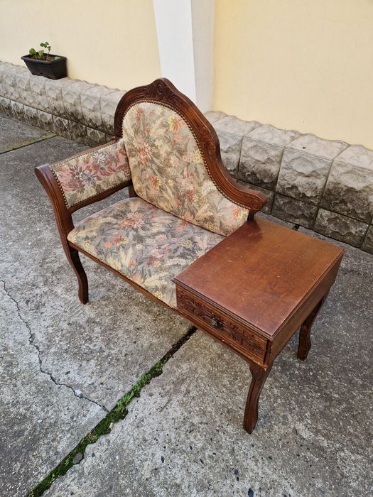 Прекрасна антикварна френска салонна барокова пейка