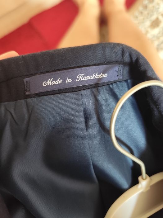 Продам пиджак школьный для мальчика