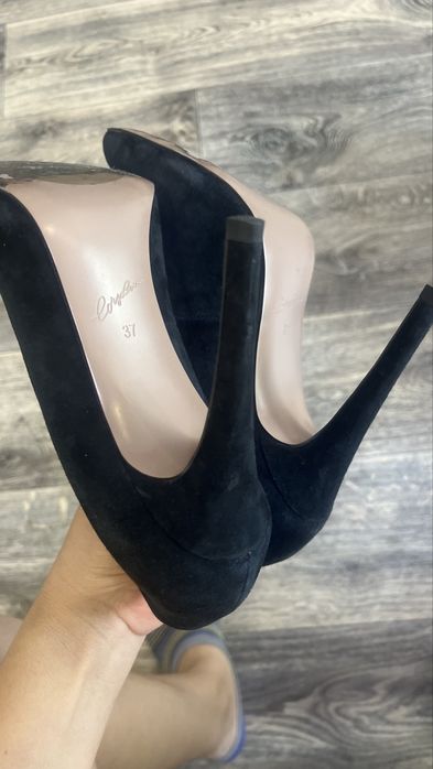 Замшевые туфли супер красивые