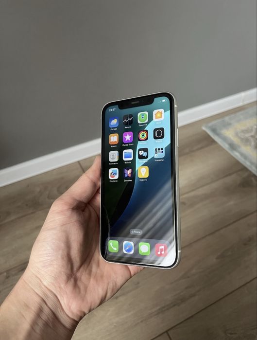 Продам Айфон 11 128 в идеале!