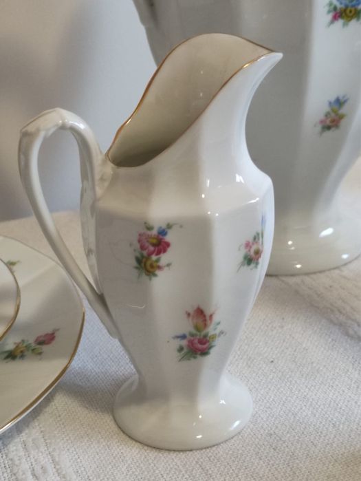 Порцеланов сервиз