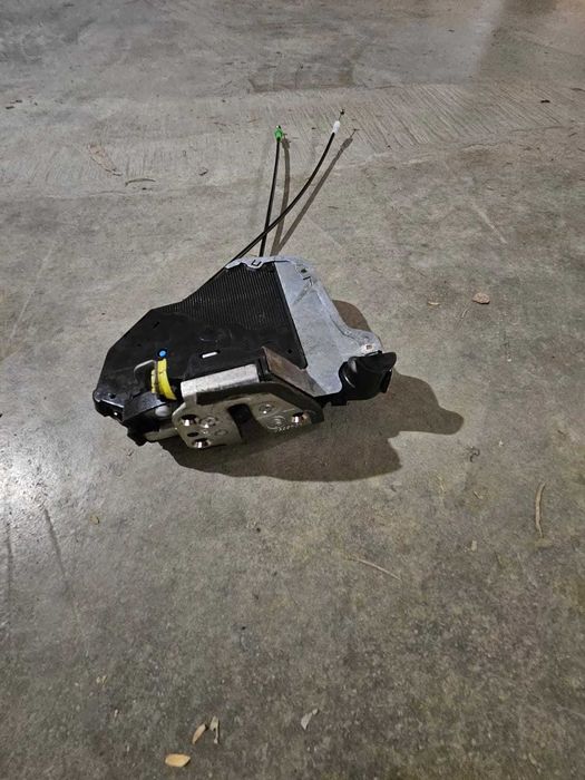 Брава Toyota Auris 2013