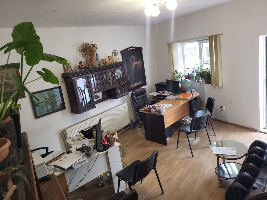 Proprietar vând casa cu curte 450m  în Piața Cluj Terezian