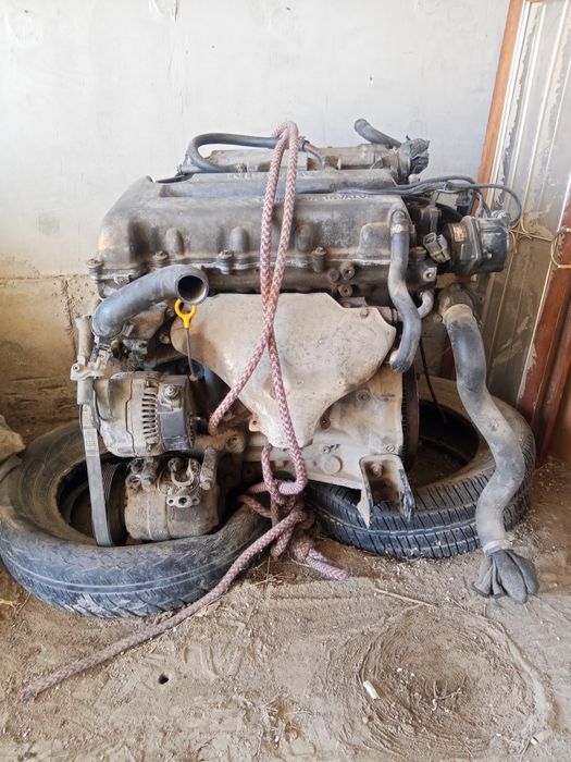 SR20 двигатель 2.0 инжектор