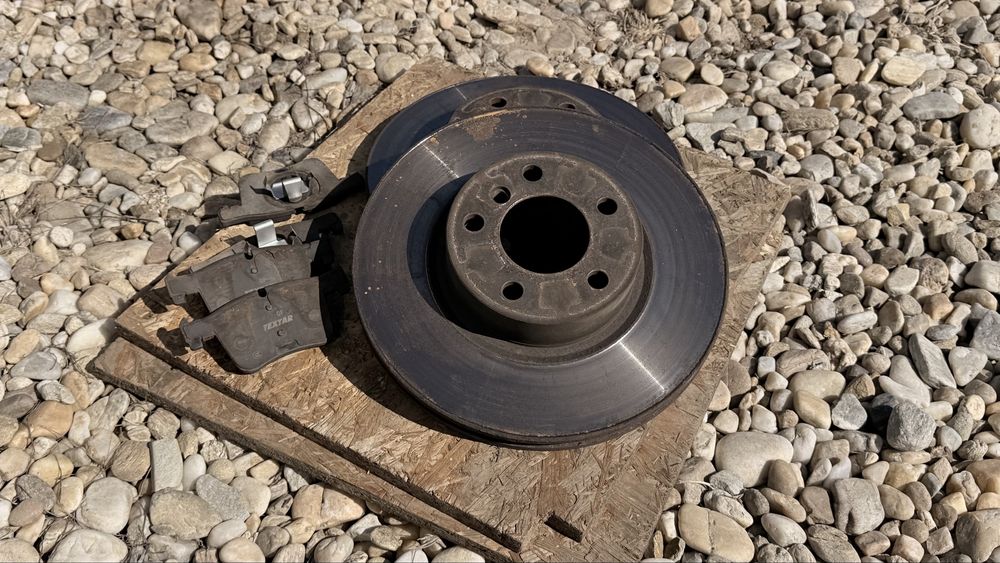 Discuri si placute Punte Fata BMW X3-X4 F25 2.0D