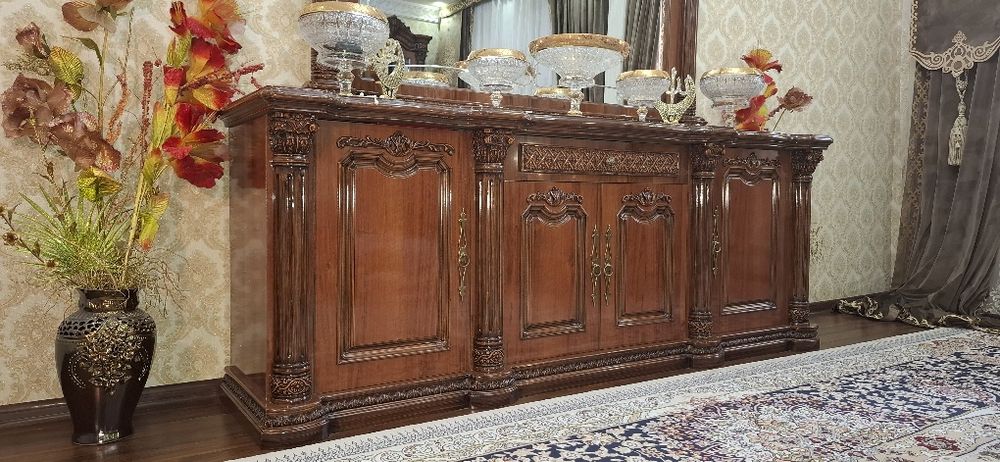 Комод мебель идеал холатда Komod mebel oynali ideal xolatda 226×235×55