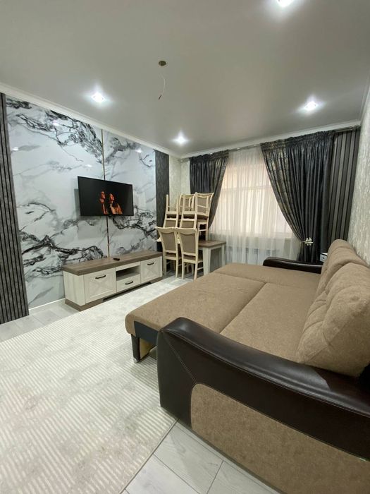 Өте таза, хош иісті пәтер жалға беріледі.