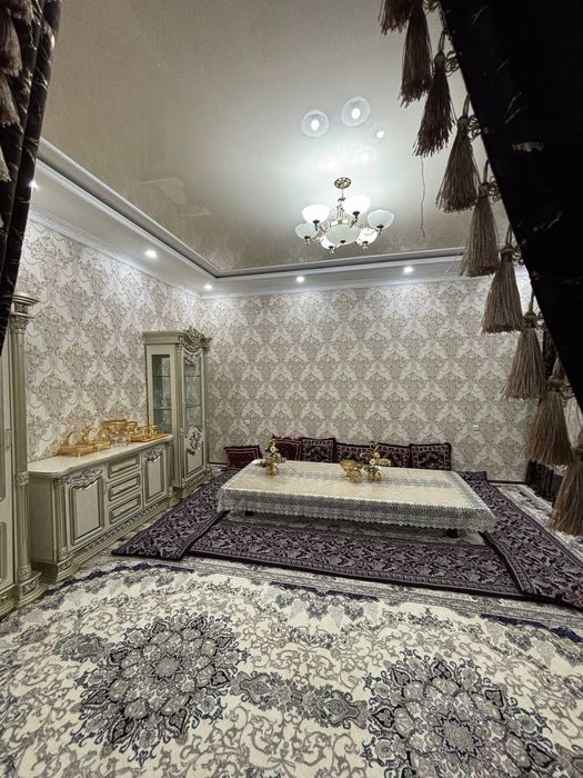 Уй сотилади. Гулистон Шахар Зарибдор