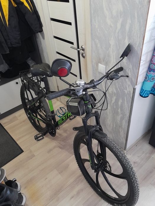 Продаю  спортивный велосипед