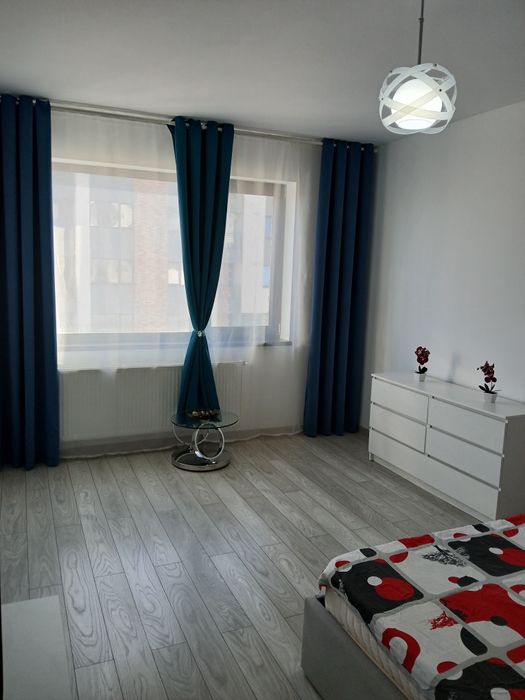 Închiriez garsonieră