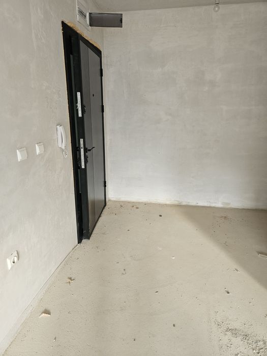 Тристаен апартамен с гараж,нов в Асеновград  от собственик