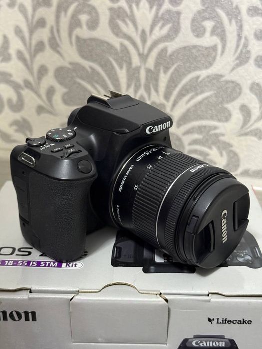 Продаю Canon 250D