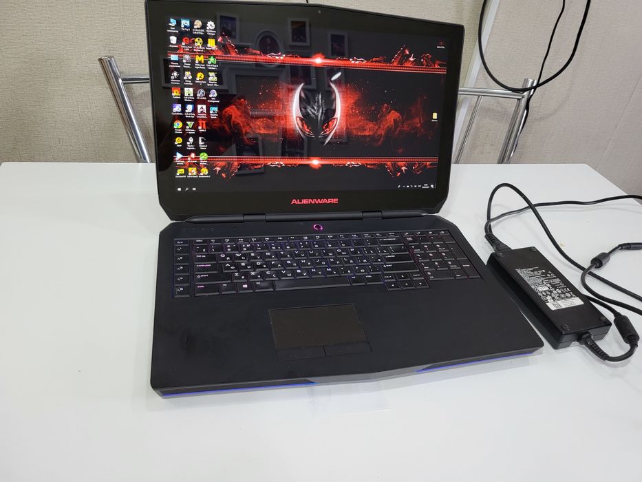 Мощный игровой ноутбук Alienware