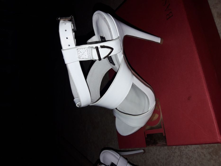 Босоножки BASCONI