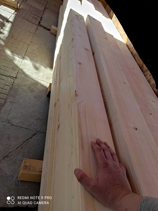 Услуги: Рендосване / Калибриране и Фрезоване на дървен материал