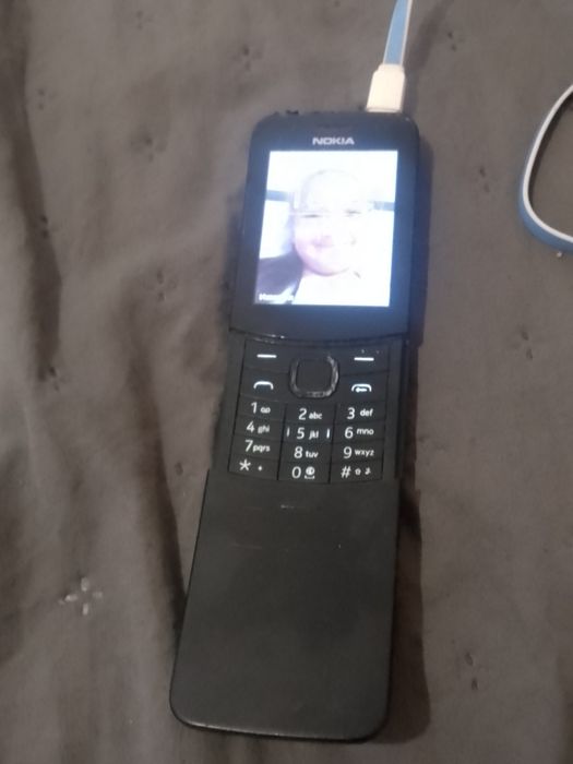 Телефони продава