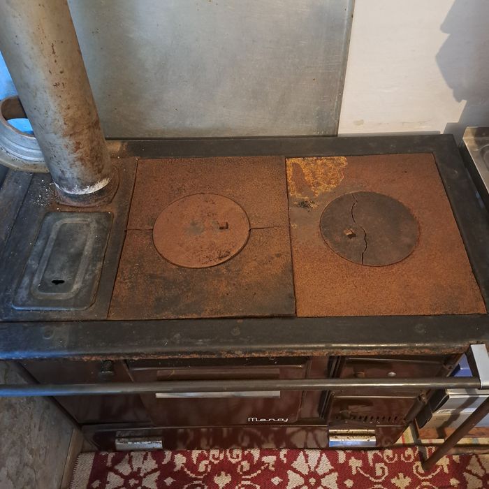 Soba bucatie cu plita si cuptor