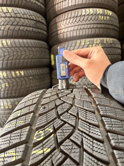 Anvelope iarna 235/45/17 GoodYear UltraGrip Performance 235 45 17 R 17