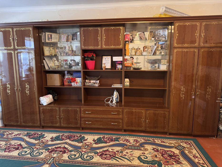 Сервант для гостиной