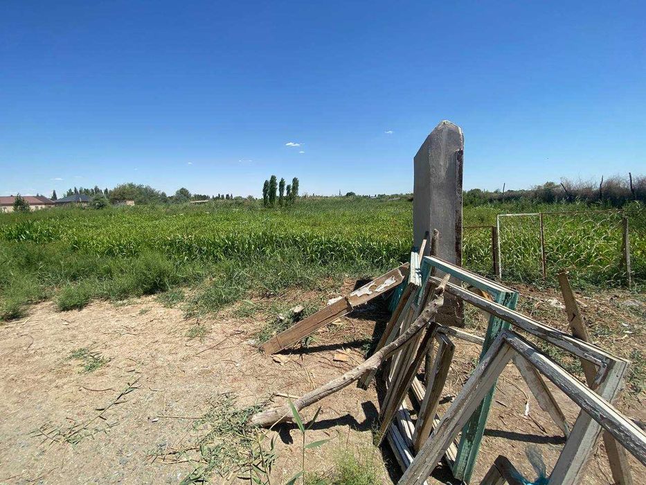 Хожели Пристинь де жер план сатылады