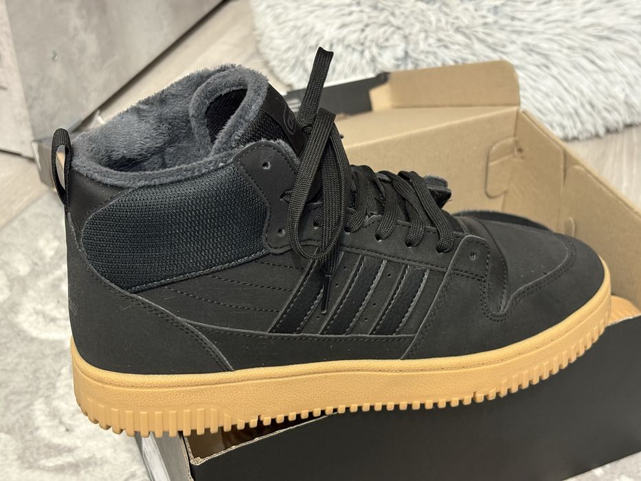 Продам Adidas оригинал