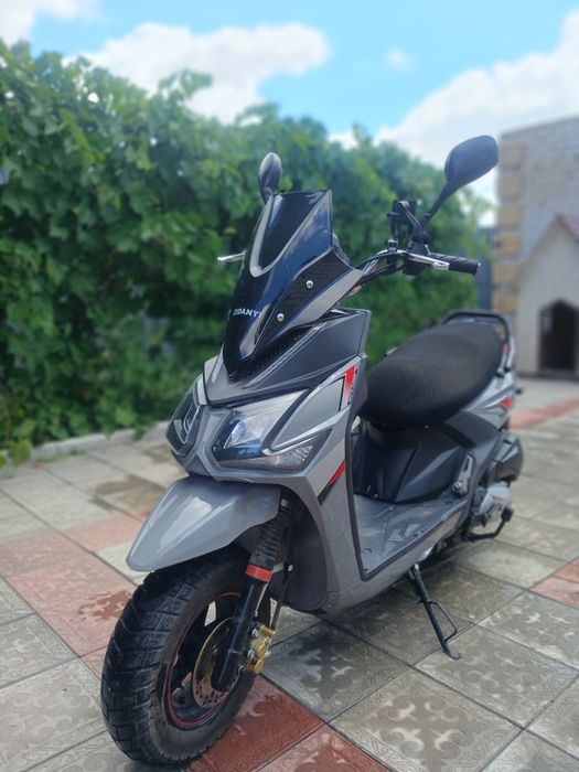 Скутер ZIDANYI 49 CC