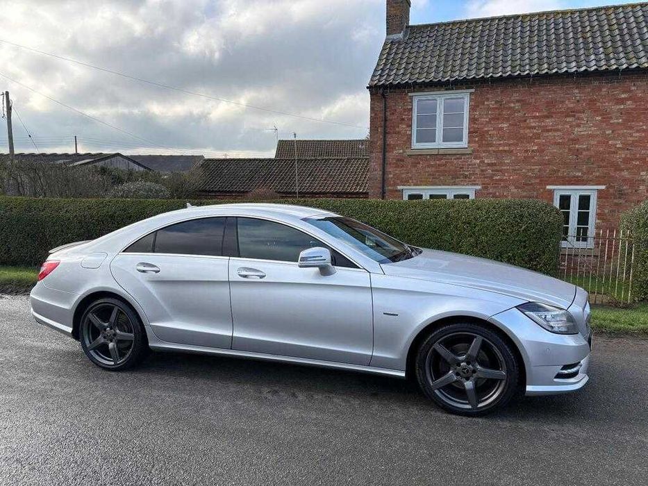 Portiera Usa Stanga Dreapta Mercedes Cls w218 2011 - 2017