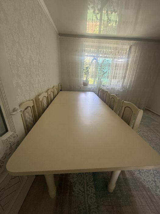 Продам стол и стулья