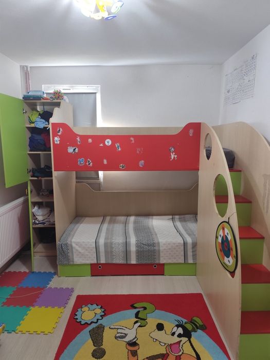 Vând dormitor copii paturi suprapuse, negociabil