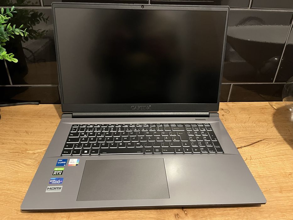 Laptop Gaming Captiva / Clevo  NOU