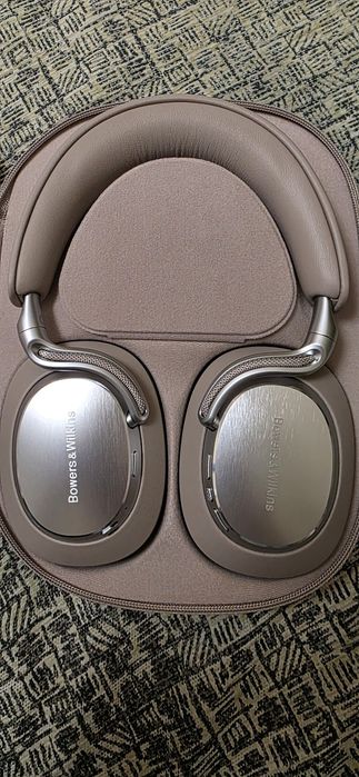 Bowers & Wilkins PX8 S2 и донгл SENNHEISER BTD 700