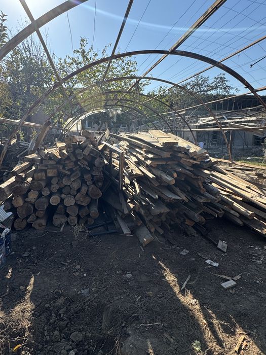 Ustun va otilar rom oynalar