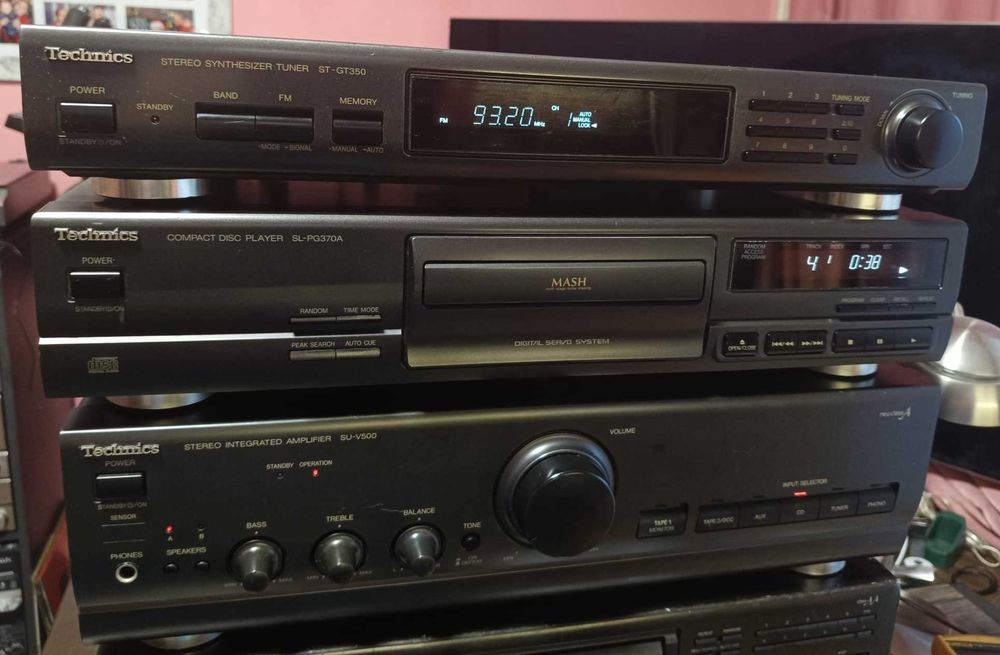 Linie Technics SU-V500, SL-PG370A, ST-GT350