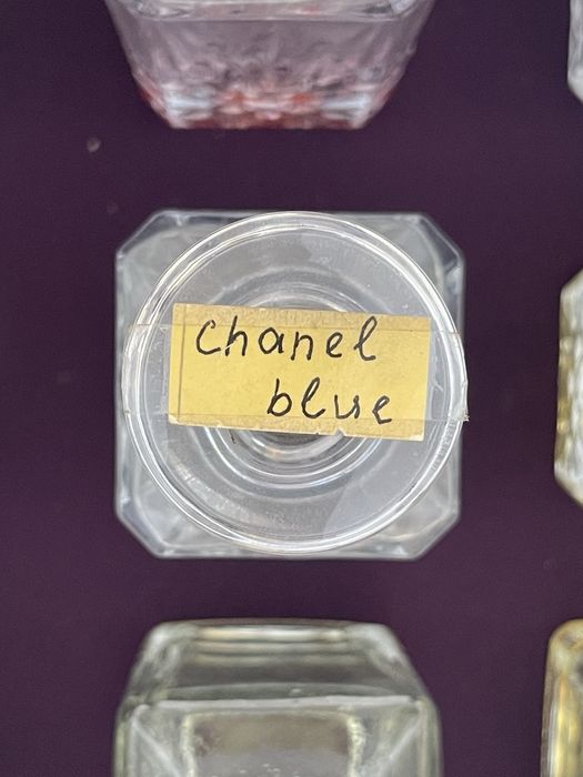 Mushkambar parfume  fransiya shvetsariya