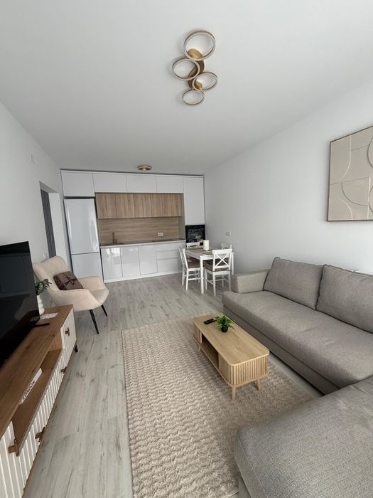 De inchiriat apartament 3 camere NOU - premium