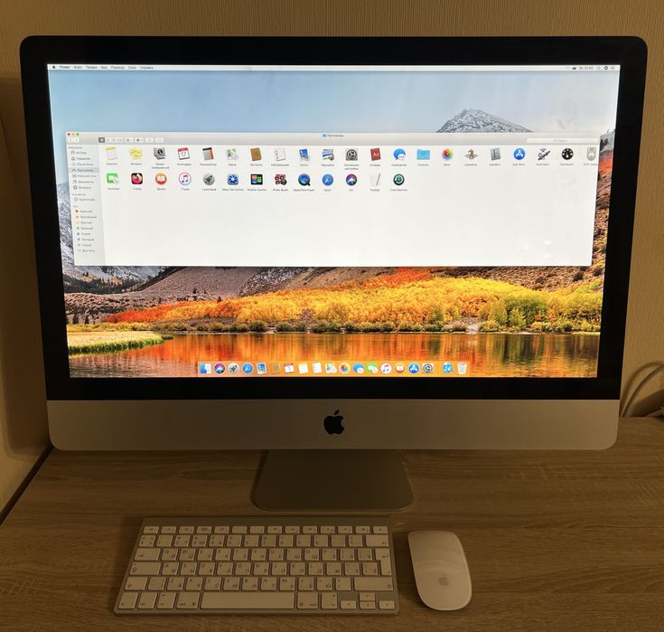 Apple iMac 27 2010 отличный