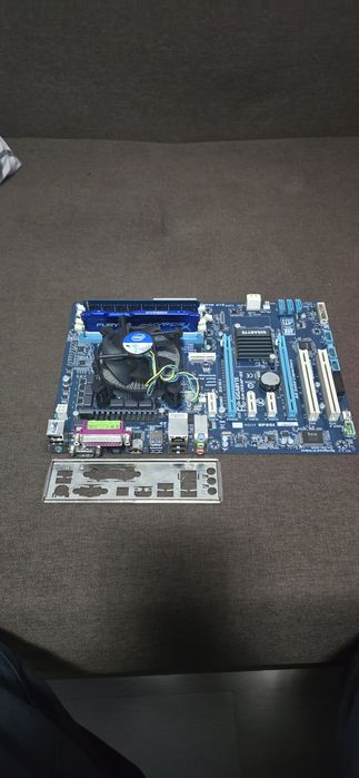 Kit placa de baza +procesor +memorii