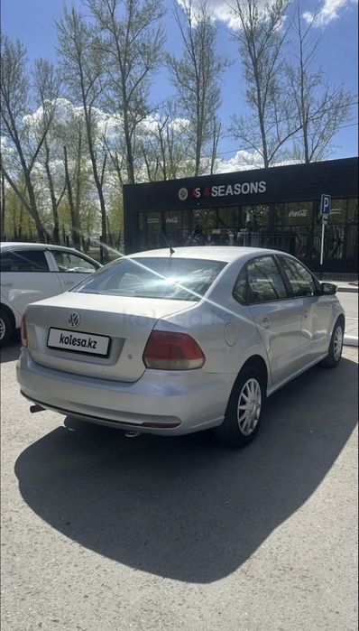 Продам Volkswagen Polo 2013, автомат
