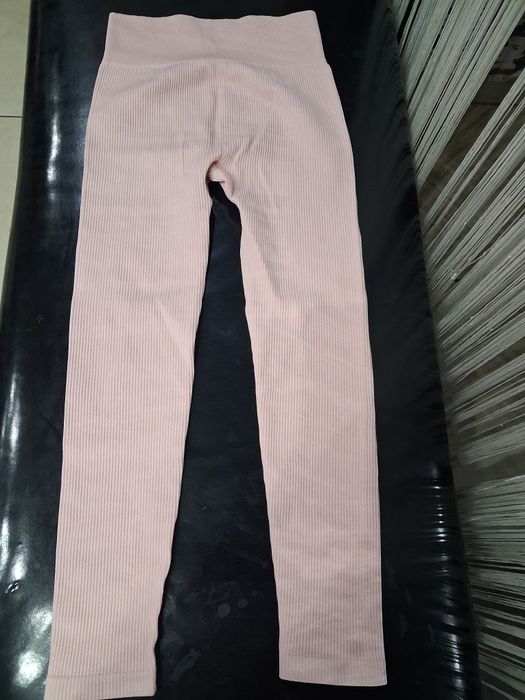 Нови Клинчета 2 дълги 1 къс 1 блуза S размер 20 евро всичко необличани