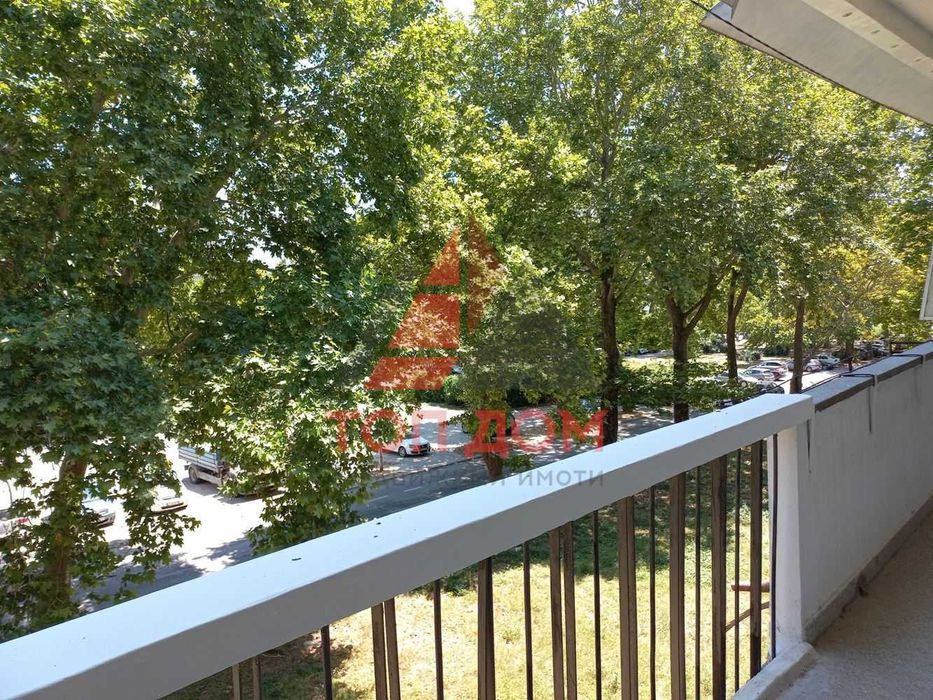 Дава се под наем Тристаен апартамент в Варна, Чайка - 85 кв.м за 816 € - Снимка #13