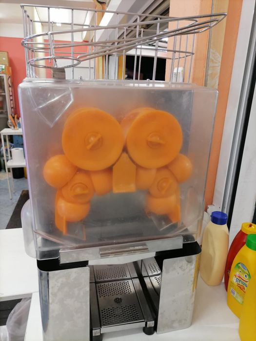 Професионална фреш машина