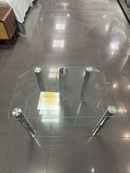 Стеклянная тумба под телевизор “SONA”