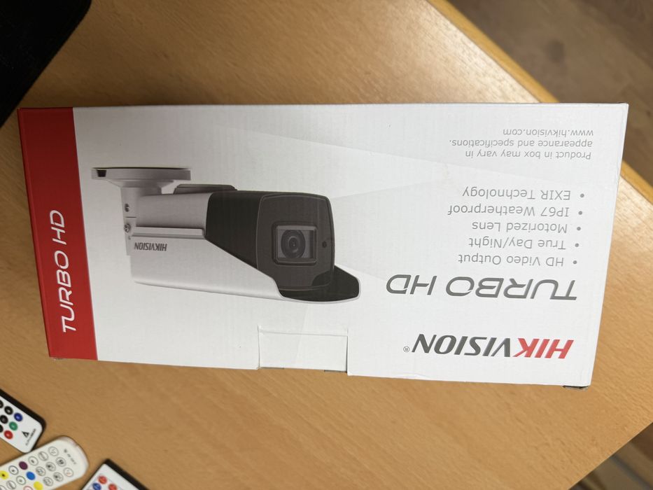 Camera exterior Hikvision 5 MP, IR 80 m, 2.7 - 13.5 mm, motorizat, nou