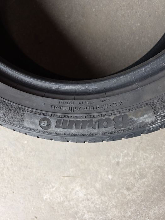 4 anvelope 225 50 R 17 Barum vara