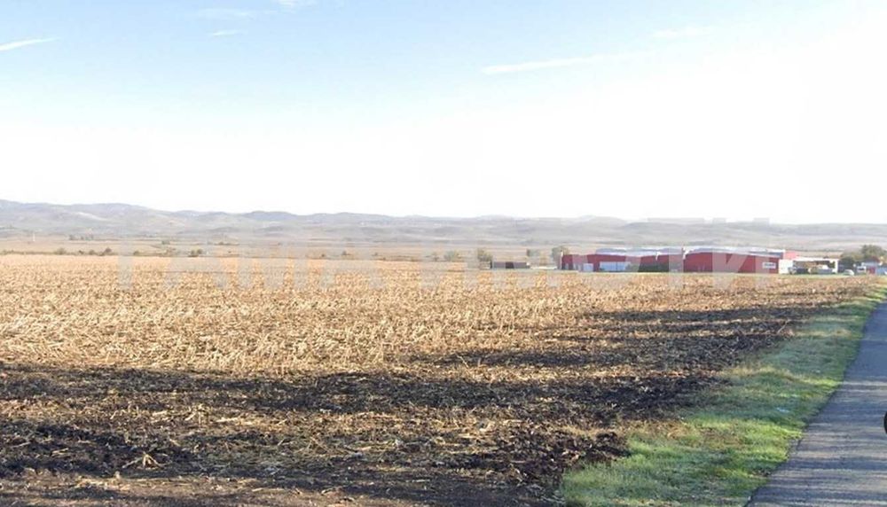 Продава се Парцел в Бургас, Изгрев - 24995 кв.м за 32 €/кв.м - Снимка #4