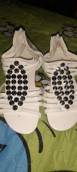 Сандали для праздника