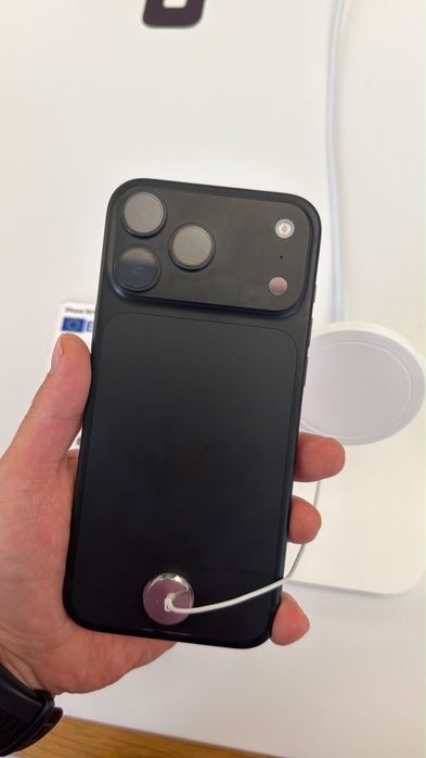 Новый запечатанный iphone 18pro max
