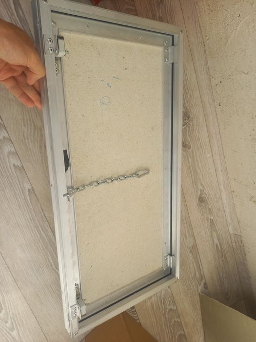 Продам люк сантехни