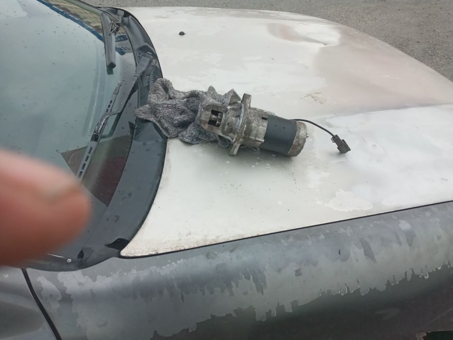 Продам запчасти на ниссан приемра