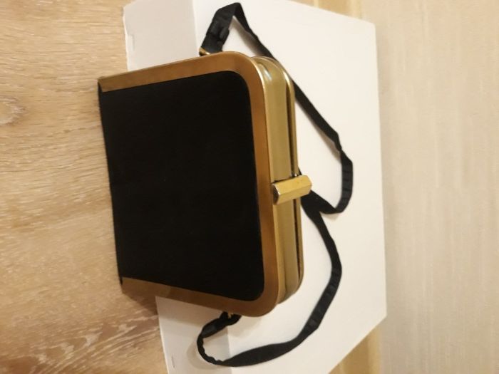 SHIRL MILLER LTD USA  дамска чантичка през рамо